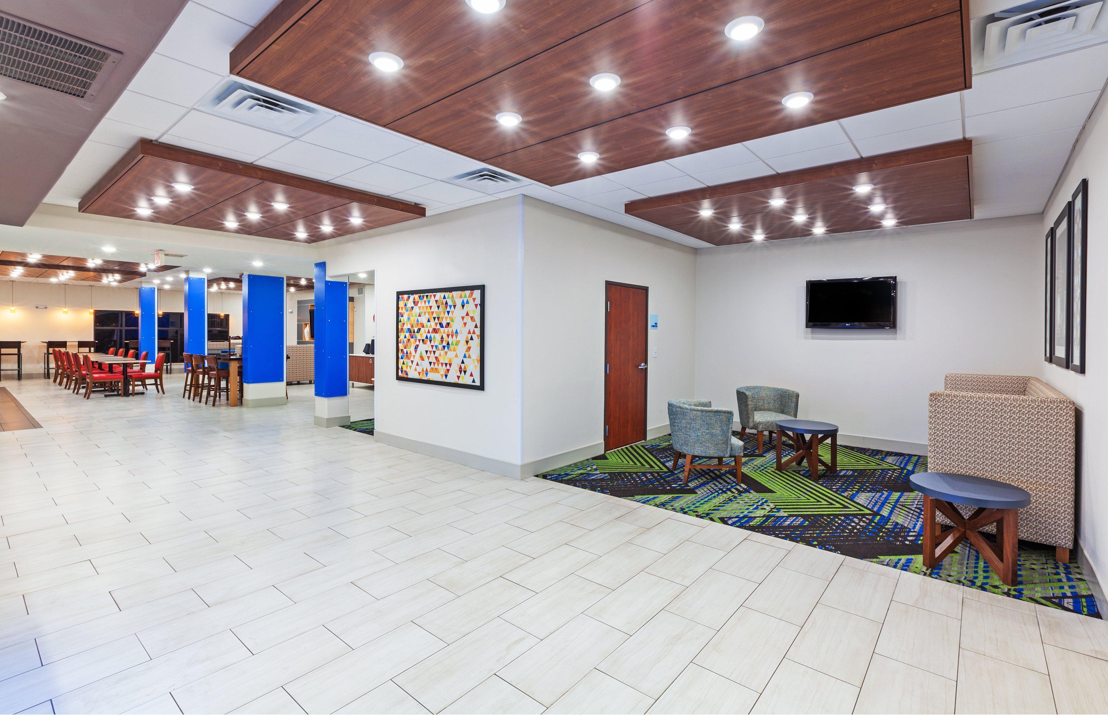 Holiday Inn Express Sealy By Ihg Exterior photo