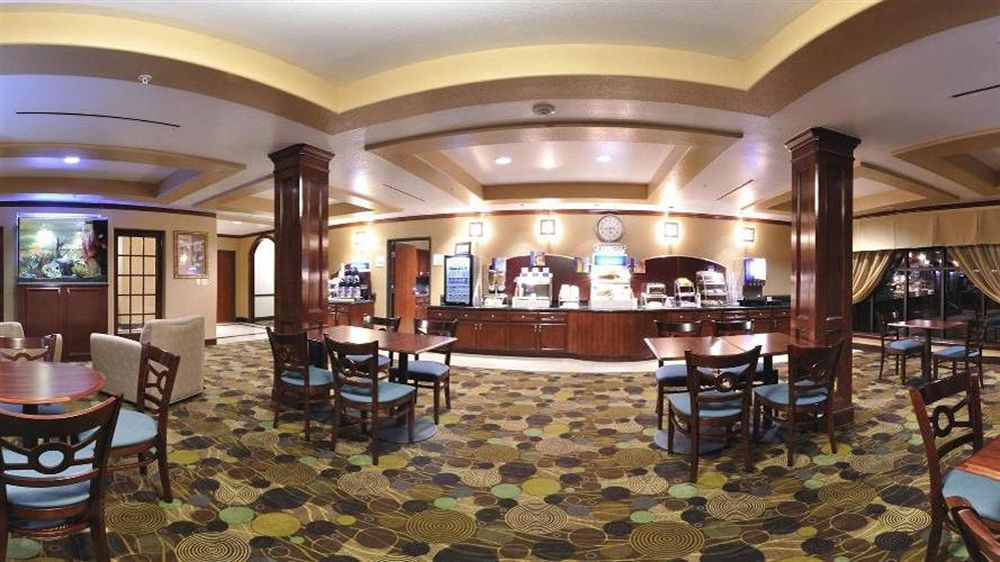 Holiday Inn Express Sealy By Ihg Exterior photo